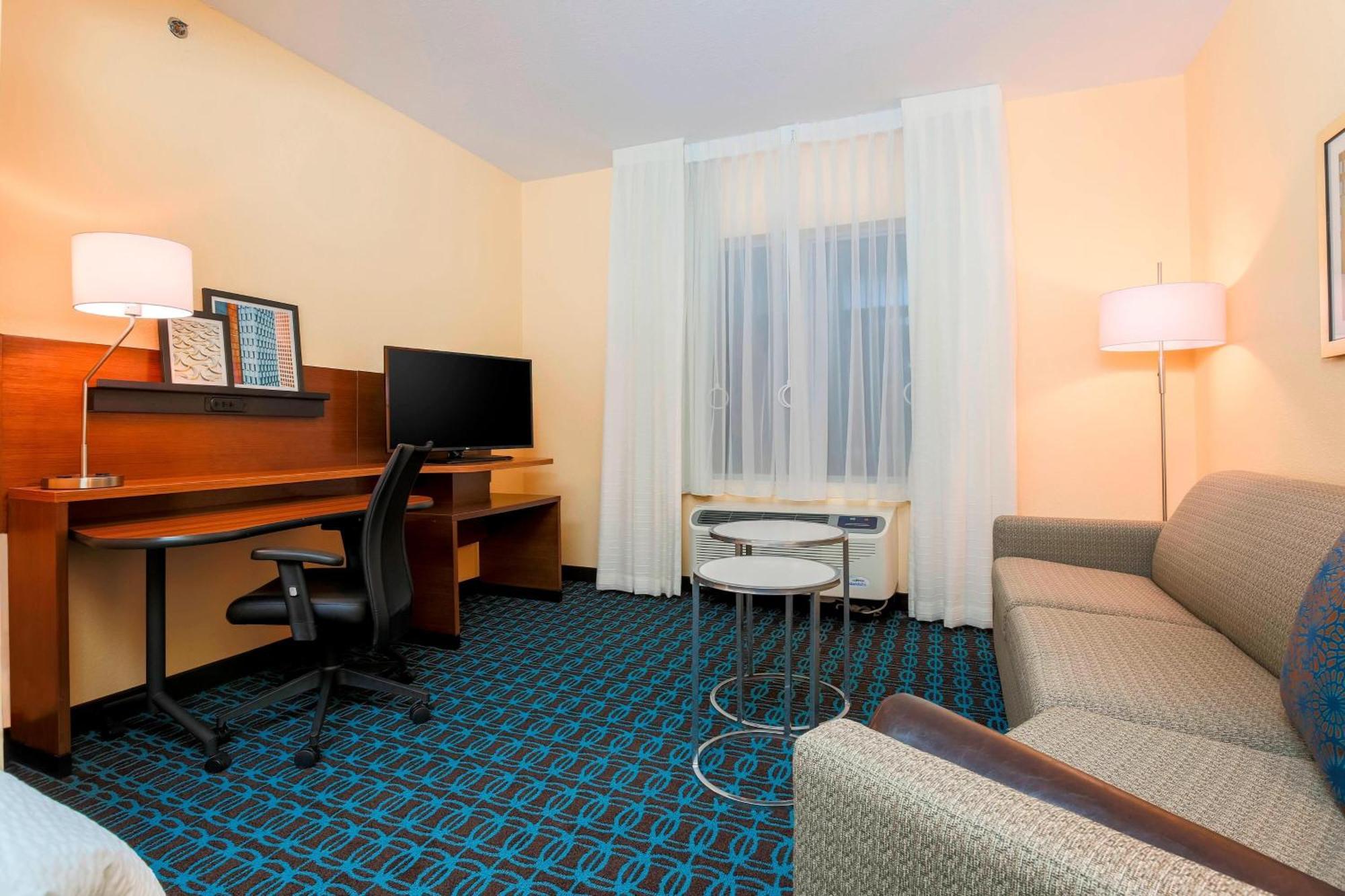 Fairfield Inn & Suites By Marriott Pleasanton Esterno foto