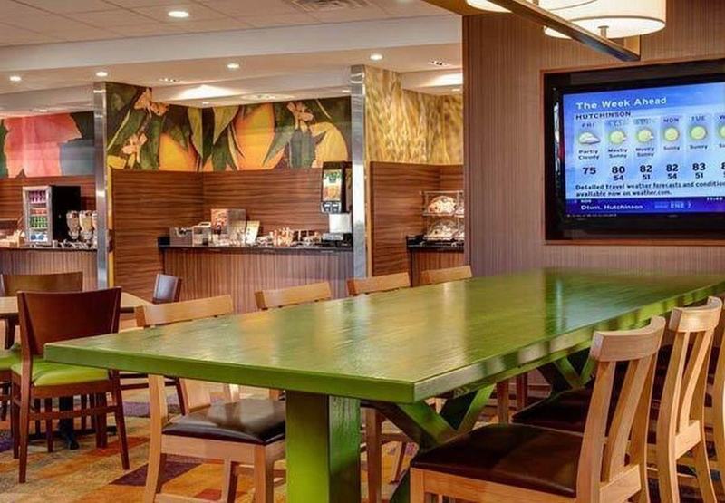 Fairfield Inn & Suites By Marriott Pleasanton Esterno foto